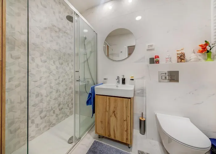 Consulate * Podgoriçe